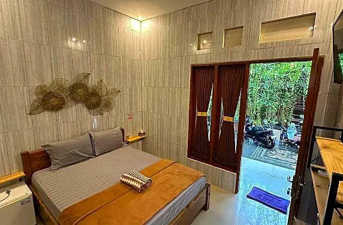 Hotel Oyo 3771 Kubu Alvian 2*