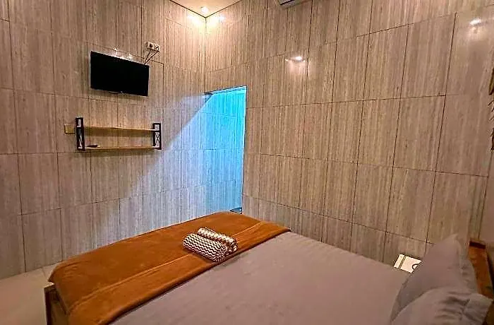 Oyo 3771 Kubu Alvian Denpasar